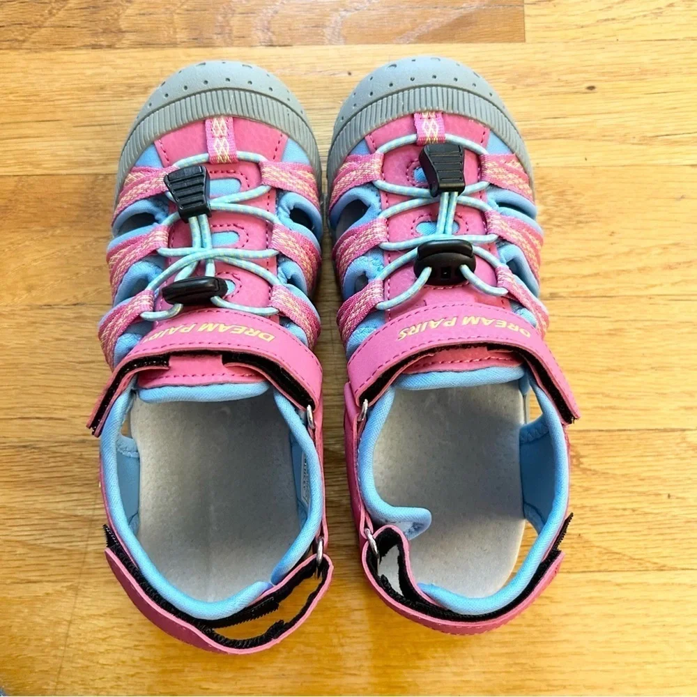 NIB DREAM PAIRS Outdoor Closed-Toe Sandals